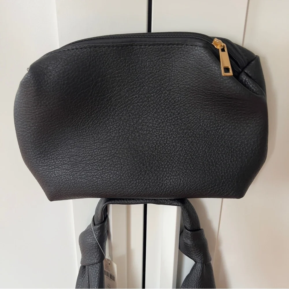 THE LOVE KNOT FAUX LEATHER BAG
